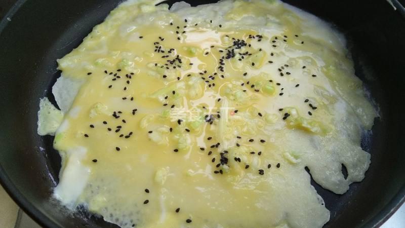 正宗摆摊煎饼薄脆的做法,正宗摆摊煎饼商用配方教程