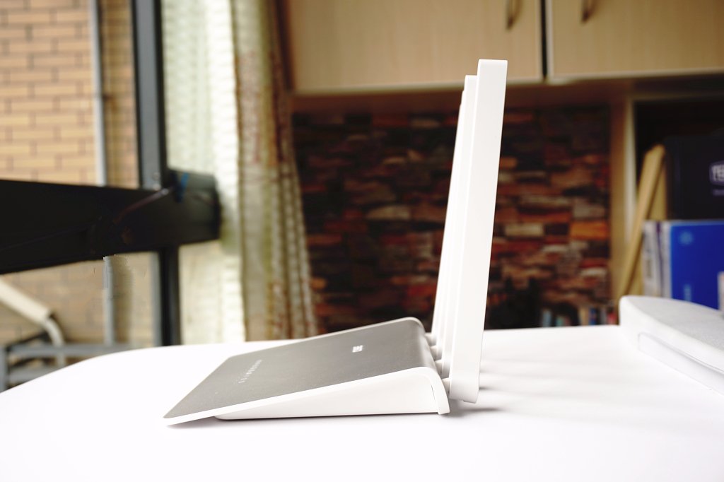 360安全路由t2光纤级双频智能路由,360路由器哪款穿墙最好