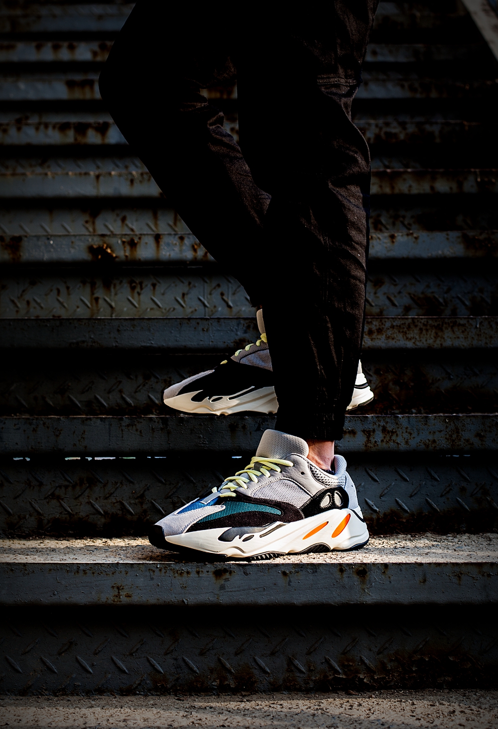 yeezyboost700真假脚感 (yeezy boost 700到底是什么鞋)