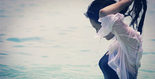 杨紫暖心林允,演员杨紫拍戏受伤