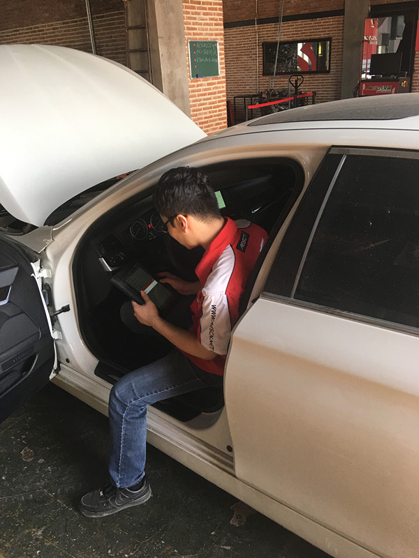 宝马的n20发动机和b48有什么区别,宝马哪几款车是搭载的n20发动机