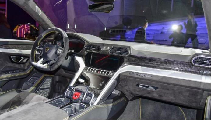 北京车展最贵的车在哪个厅,北京车展最贵的新能源车