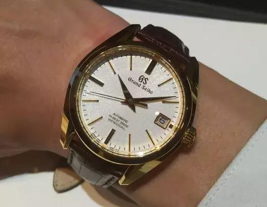 去日本国买精工绿水鬼多少钱,精工的绿水鬼多少钱