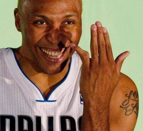 恐怖的手和脚趾!篮球给他们带来的“礼物”,你还会羡慕他们吗?