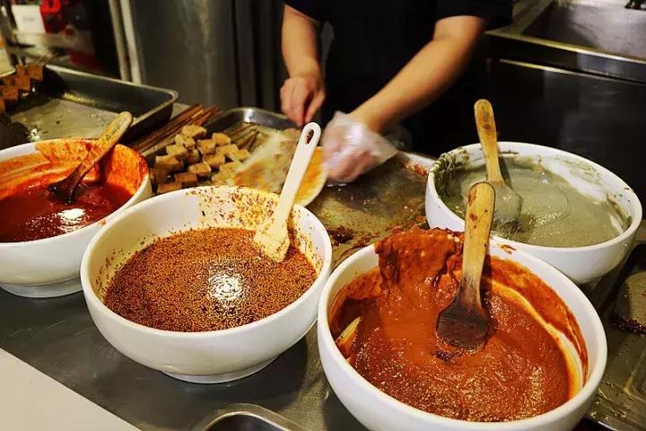 集齐大连7家好吃的臭豆腐小店,大连美食推荐必吃臭豆腐