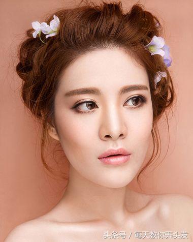 最简单的韩式盘发发型新娘,10款甜美可爱的韩式简单盘发发型