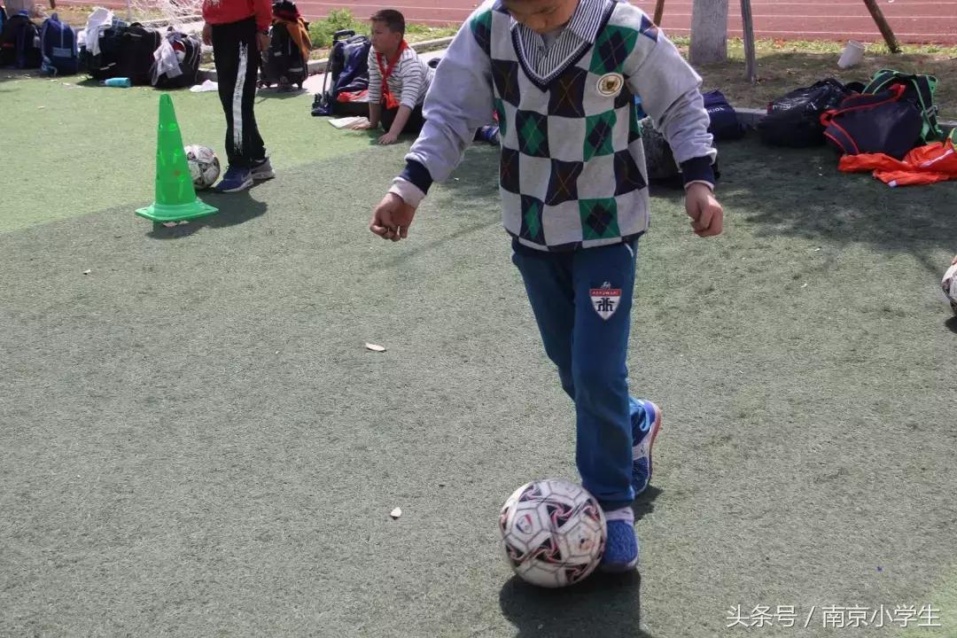 小足球众愿望——一起来围观我们的足球社团吧