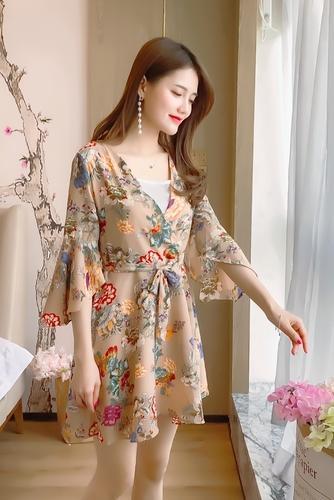 碎花连衣裙穿起来显胖有什么方法,骨架大肩宽胯宽秋天穿碎花裙效果