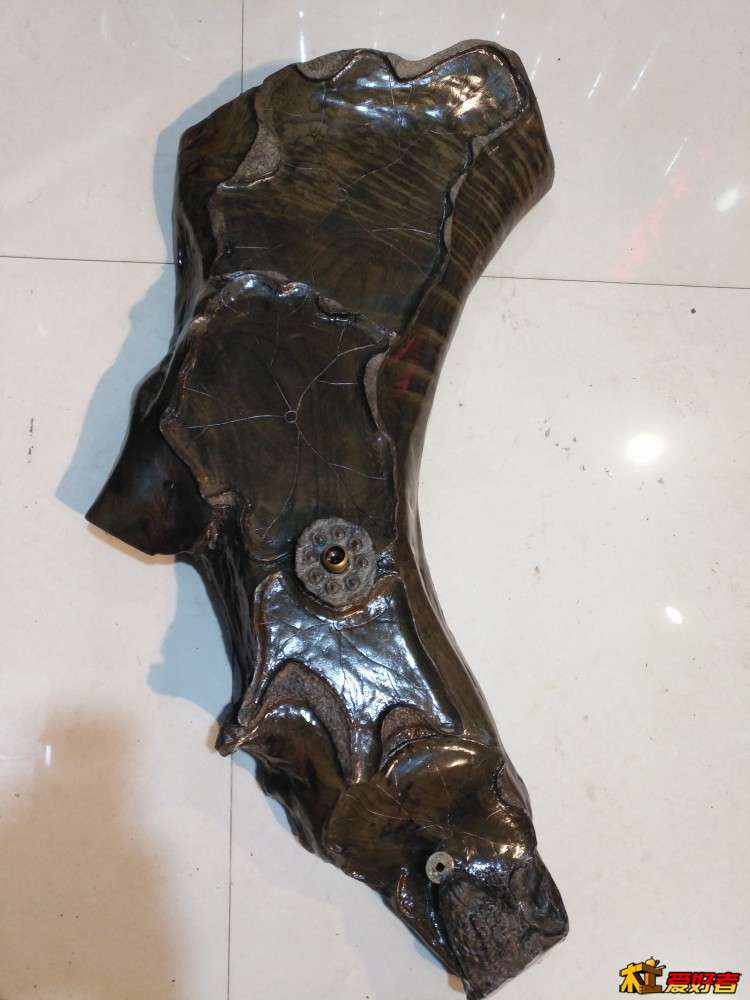 遵义金丝楠阴沉木茶台主人椅,金丝楠阴沉木自然造型茶台