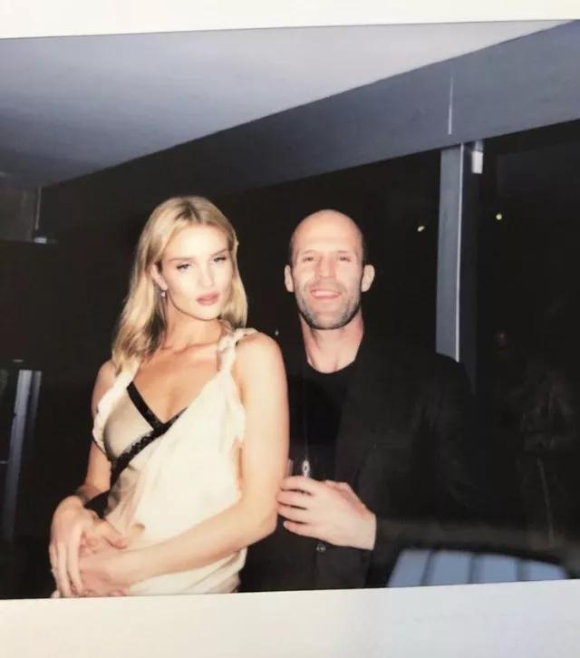 防晒霜隔离霜妆前乳使用顺序图,科普妆前乳