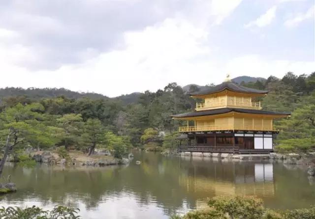 还出什么国？去了易县，等于去了全世界，不信你看！