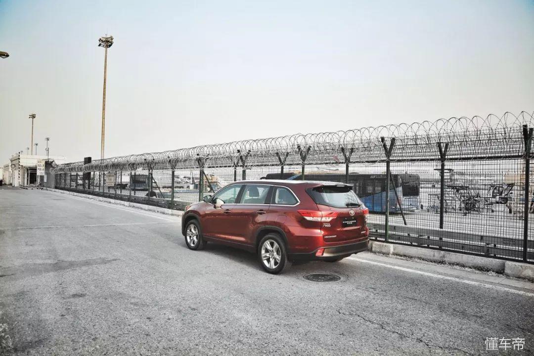 2021款广汽丰田汉兰达增配不加价,2022款汉兰达2.5双擎提车加价