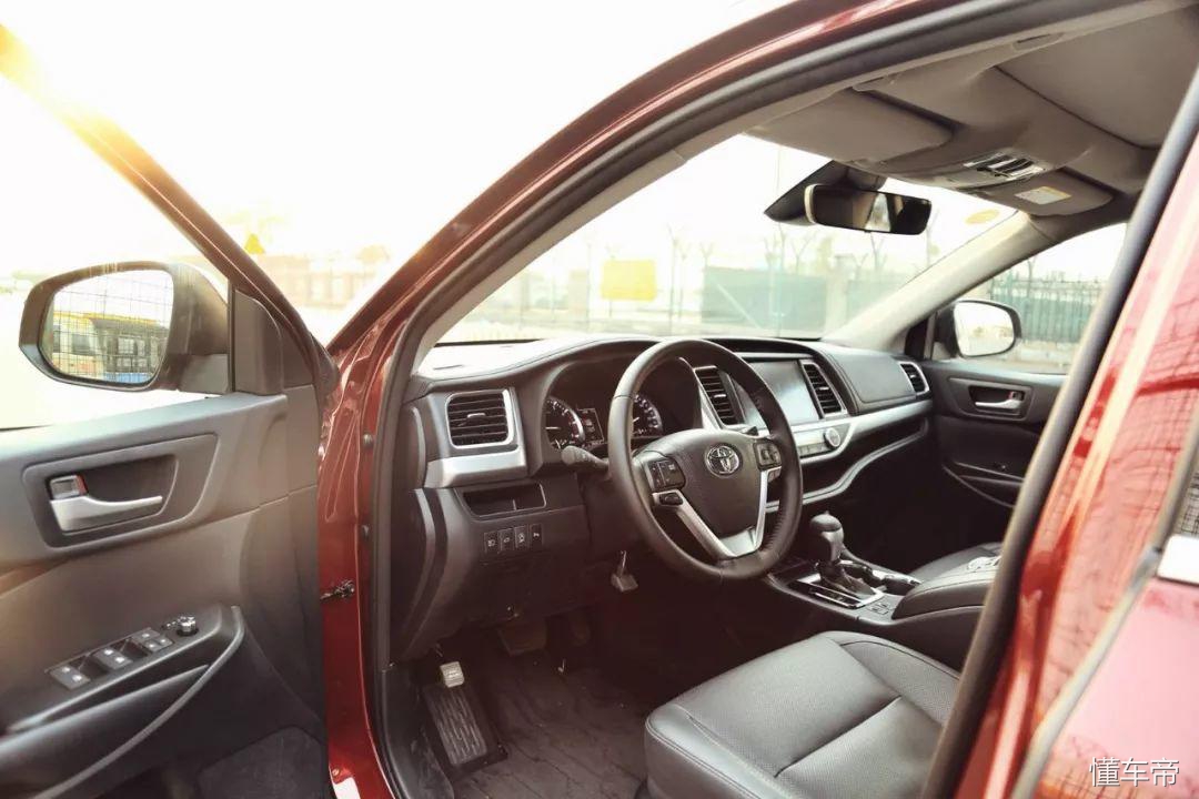 2021款广汽丰田汉兰达增配不加价,2022款汉兰达2.5双擎提车加价