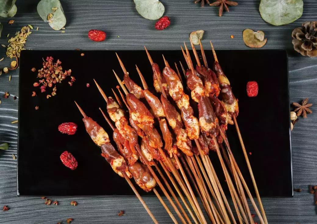 年收上亿元，虾火锅女王进军串串火锅，半年开30家店