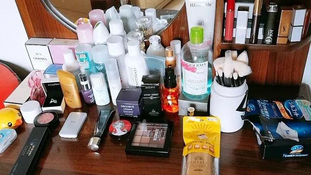 再也不被范冰冰、林允种草，这些“新晋网红”的同款才真正值得买