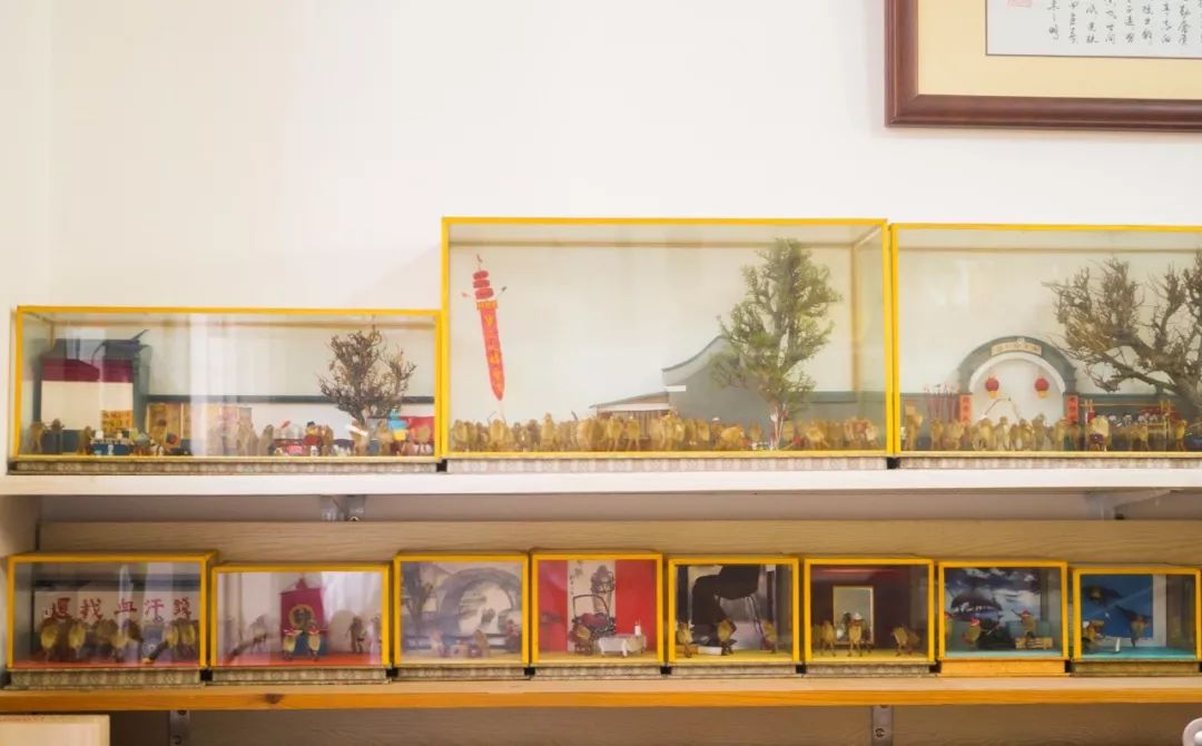 他拜师曹雪芹后人，将虫壳、玉兰变成立体漫画！