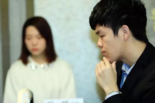 昨日，棋王VS人工智能，又败了