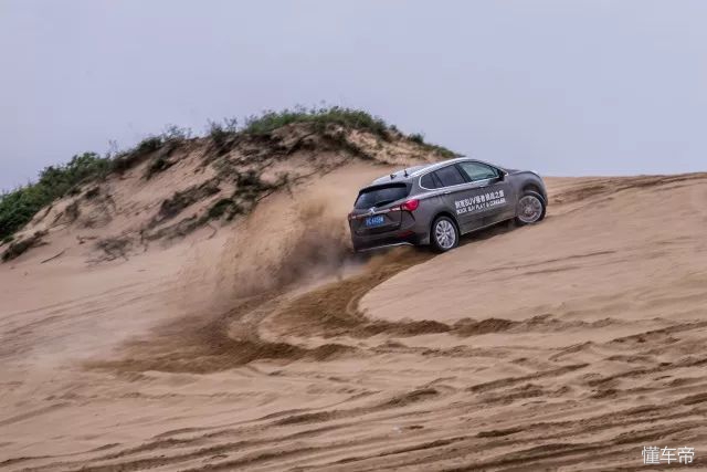 昂科威各有什么优缺点,昂科威哪一年更值得选