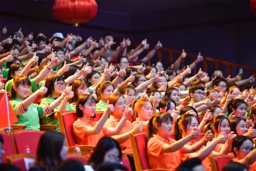 商丘工学院张娇,商丘工学院商工最美大学生