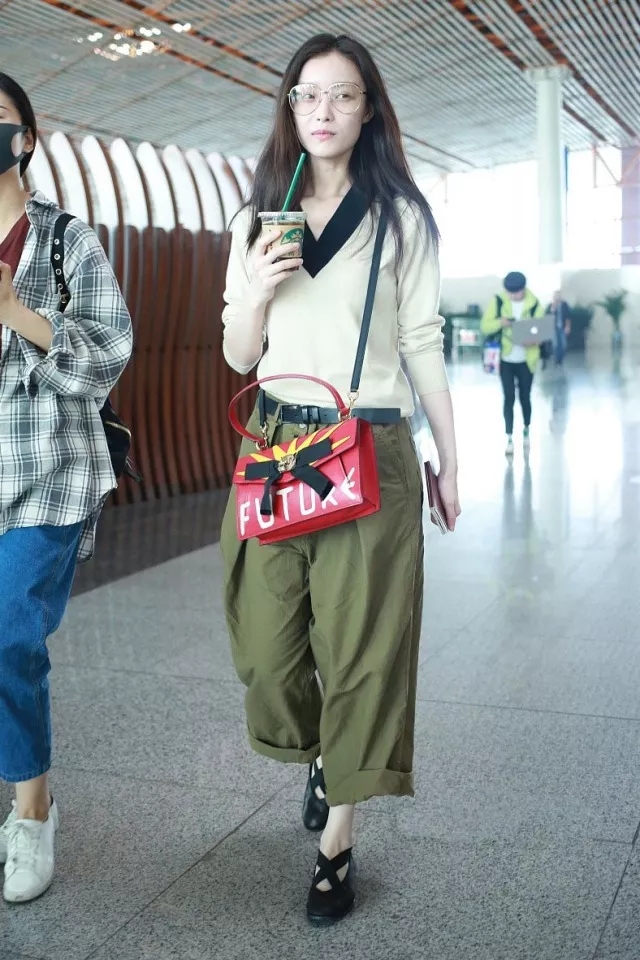 v字领怎么改好看,v字领怎样撩出褶皱