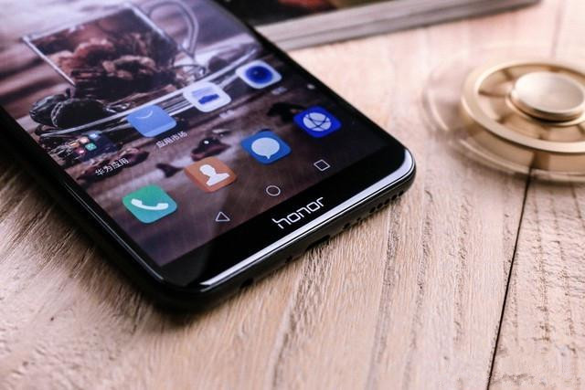 全面屏手机推荐性价比高最新,全面屏高配低价手机推荐一下