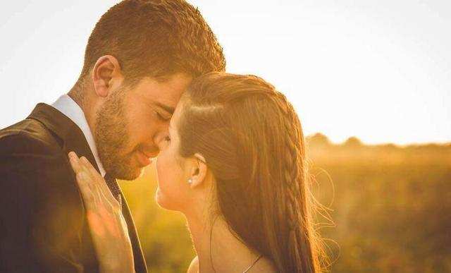 从男人亲吻你的这几个部位，看男人的心理特征，十有九准！