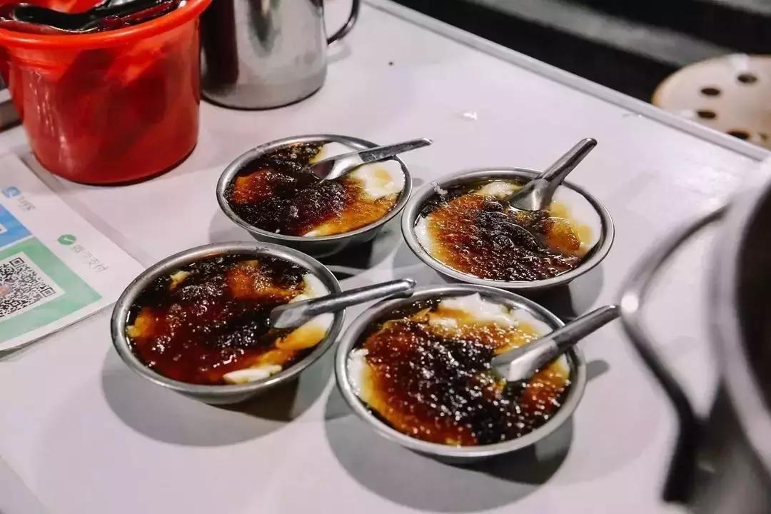 一碗螺蛳粉爱上一座城,一碗螺蛳粉只吃一半