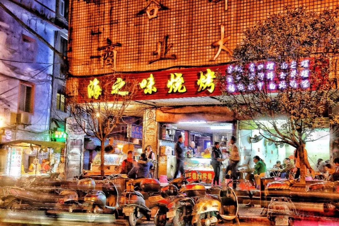 柳州螺蛳粉小城记忆,一碗螺蛳粉来一座城