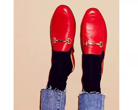 乐福鞋马衔扣和便士哪个好搭,乐福鞋马衔扣和便士哪个更时尚