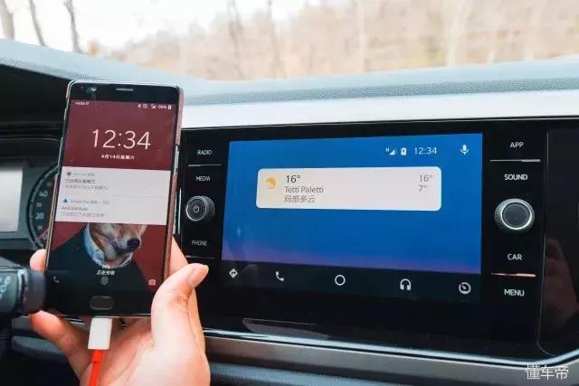 大众polo2022款1.5t和飞度1.5t,新款大众polo试驾