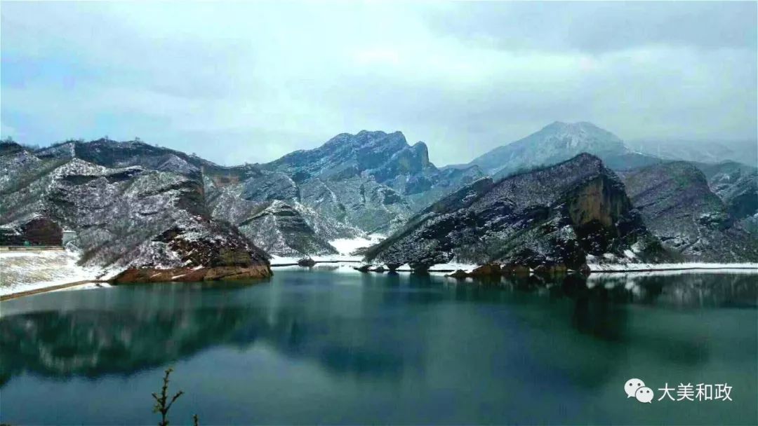 绿色和政春深夏浅风光好山美花浓待君来