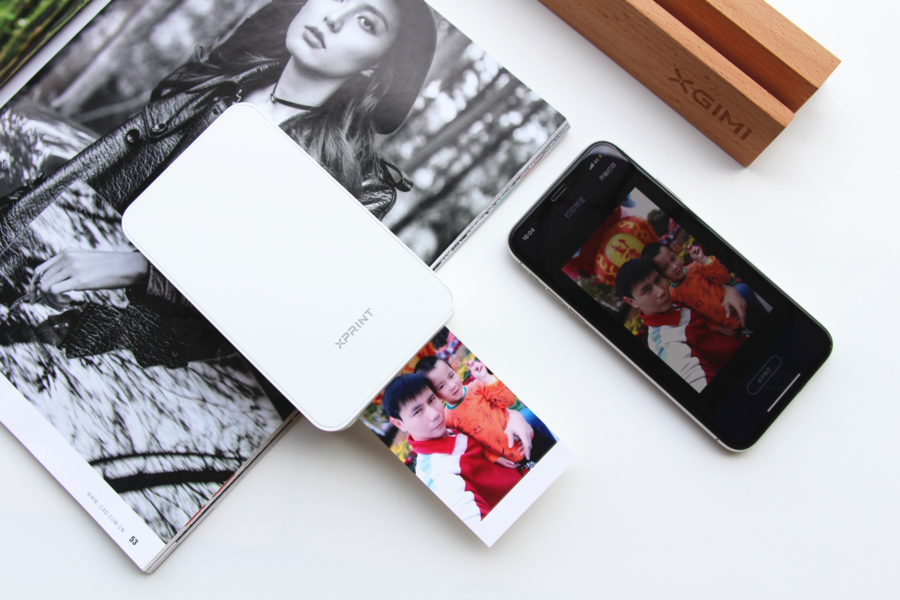 用照片纪念成长难忘时刻，极印手机照片打印机评测