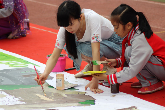 足球文化小孩,厦门市人民小学足球节