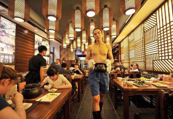 服务不是靠“尬”!新餐饮服务6大“新姿势”你get到没有?|干货