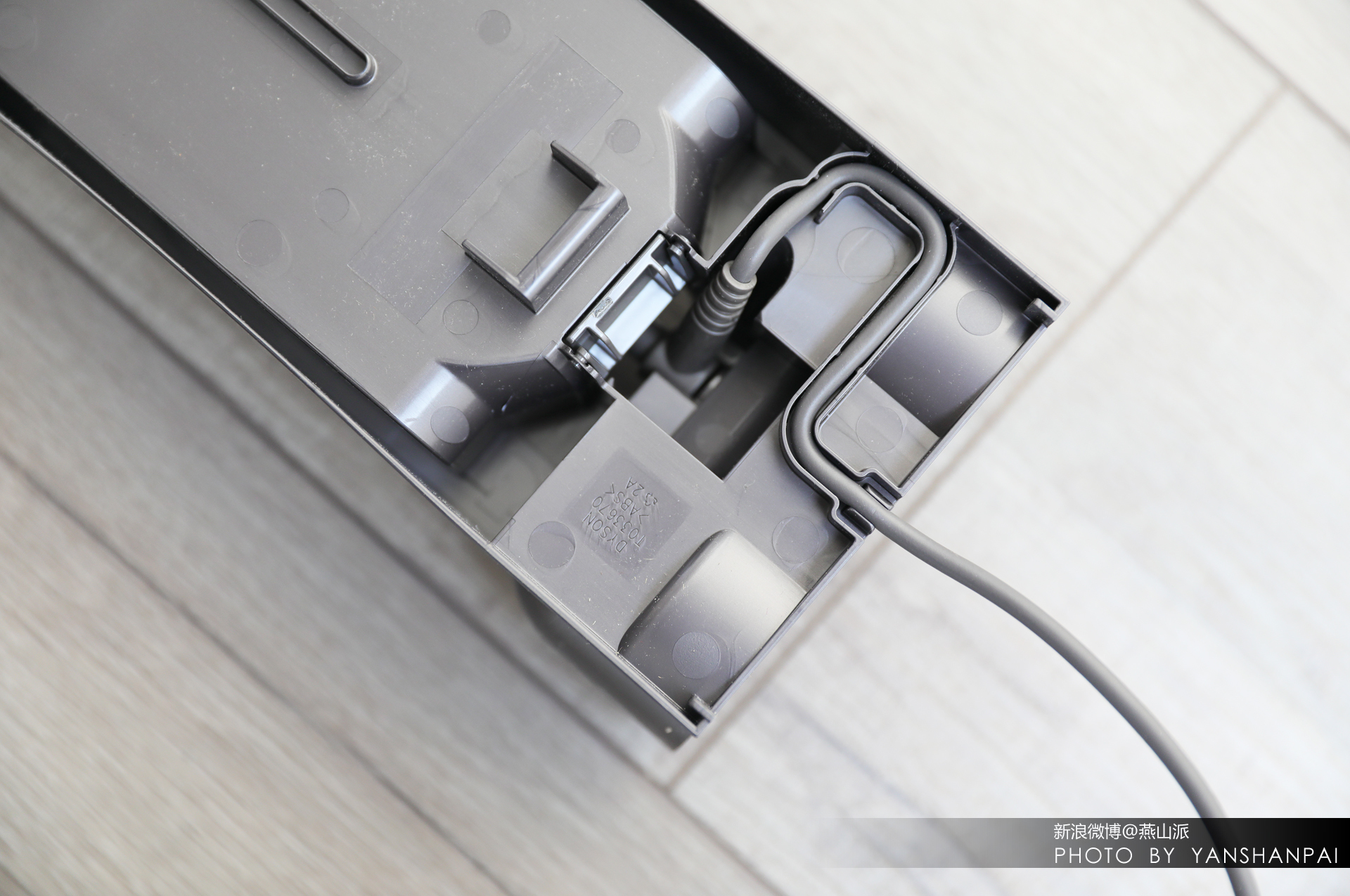 戴森无绳吸尘器v10有多少款,无绳吸尘器cyclone