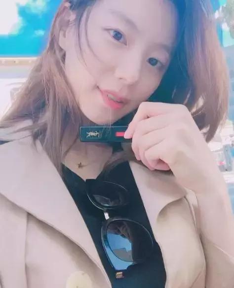 韩国女生美妆用品,韩国爱豆美妆