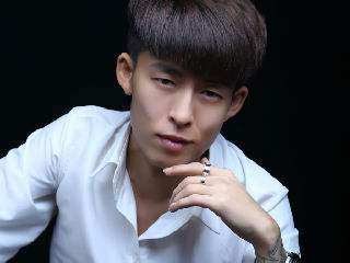 YY人气大变天：李先生倒数、王冕仅第四，第一秒杀阿哲！