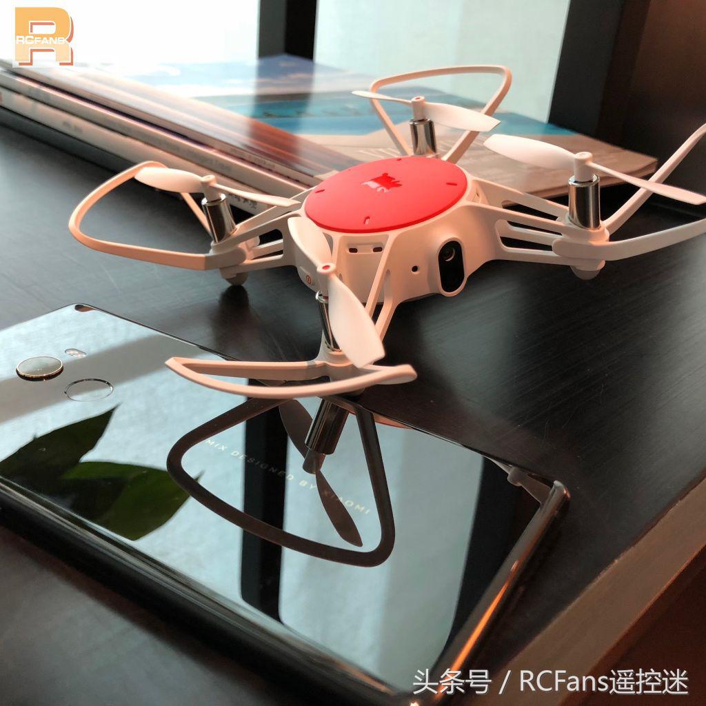 小米米兔无人机室内起飞,米兔遥控小飞机开箱视频