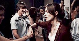 为什么平胸的女生都这么好看,平胸的妹子怎么改变