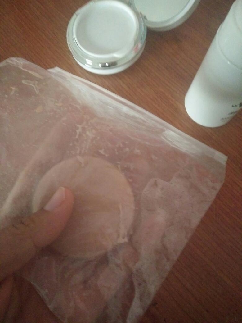 每天挤脸上的螨虫好吗,粉扑会滋生细菌吗