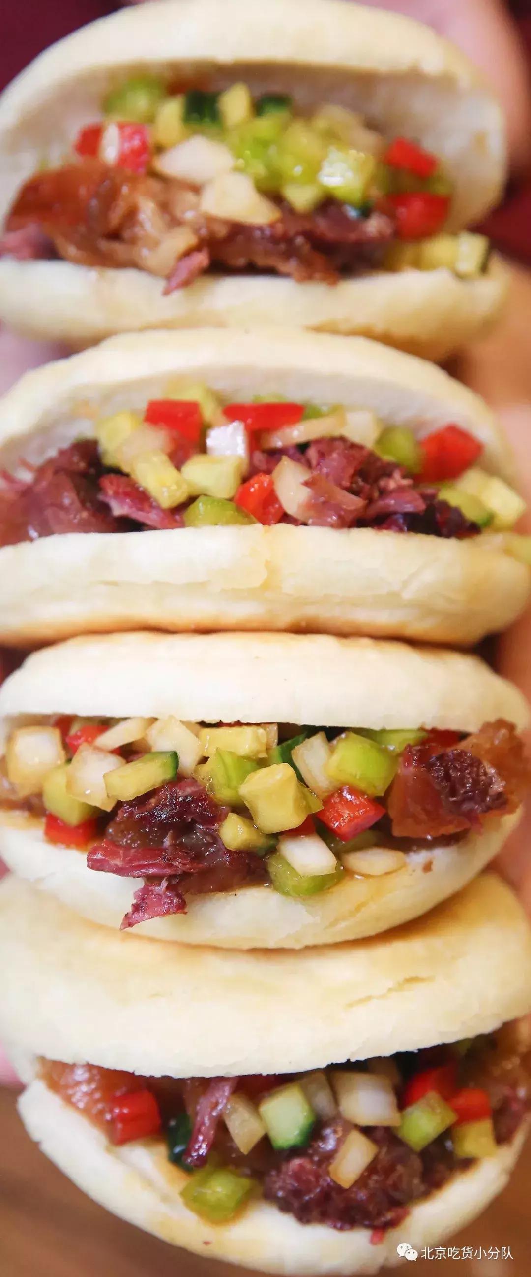 小奶桶烤肉，坐帐篷里吃