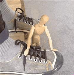 简单且牢固的鞋带方法,鞋带教程学了三年才学会