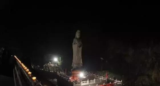 五台山文殊菩萨圣诞视频,五台山文殊菩萨供灯预约