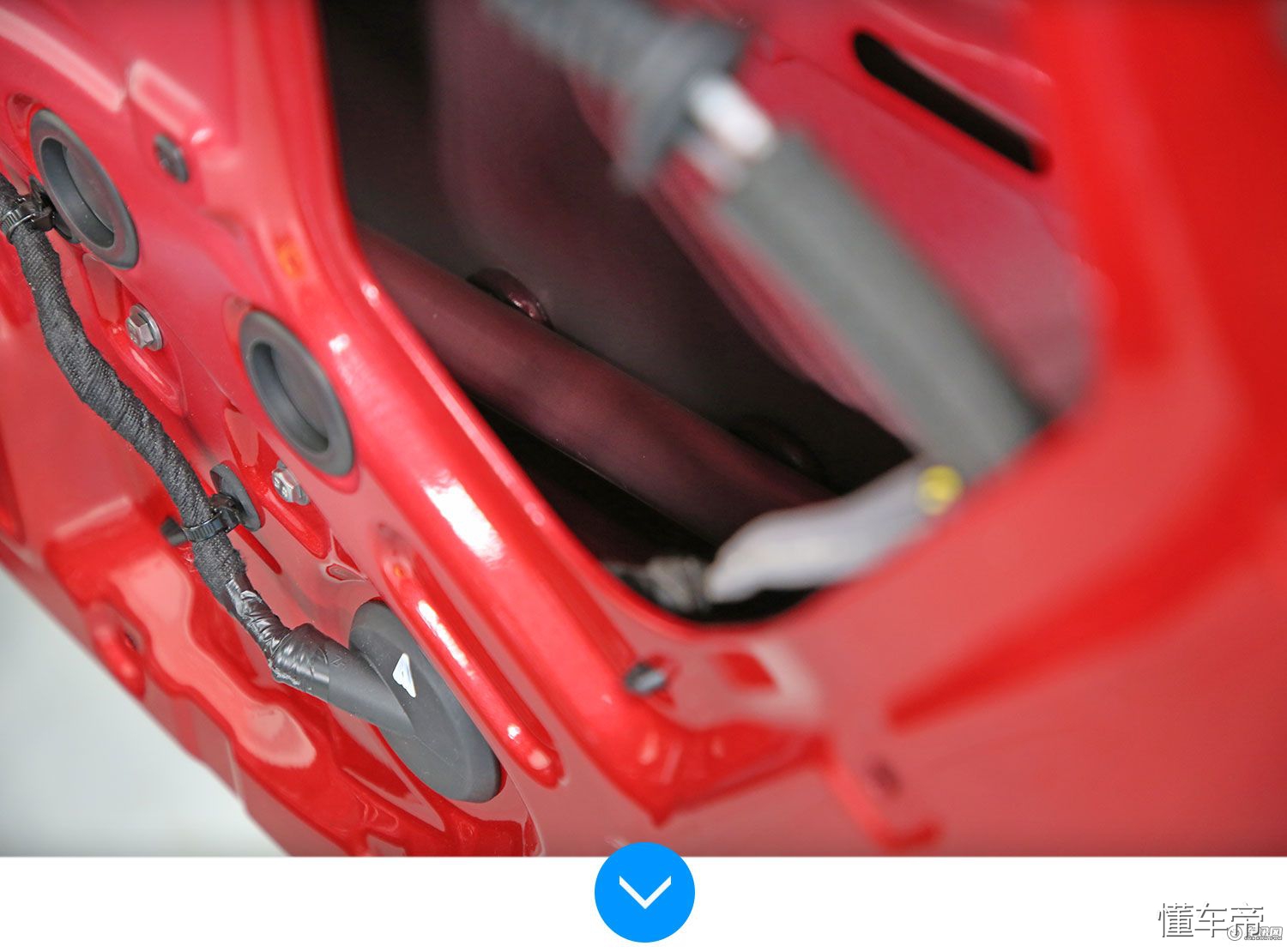 长安逸动plus1.4t蓝鲸版碰撞拆解,长安逸动plus2023前后防撞梁拆解