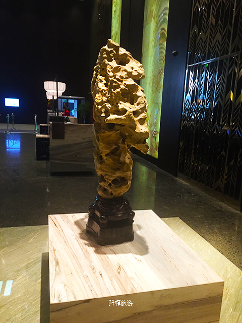 体验无锡华邑：这家酒店的面不一样，用澡盆上的小龙虾还管够