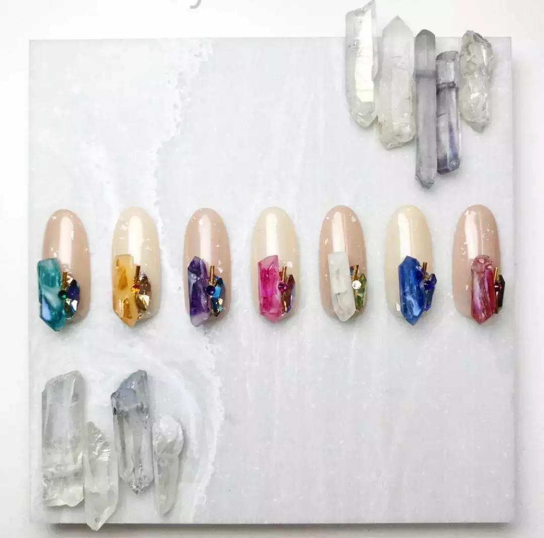 新手就能学会的美甲款式,新手也能学会的美甲款式