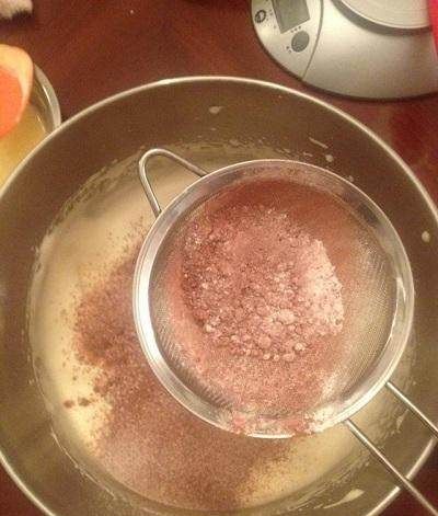 电饭锅杯子蛋糕简单做法,100种简单烘焙甜品杯子蛋糕