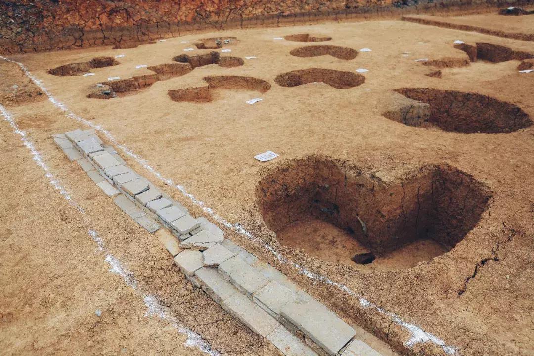 考古专家算不算现代摸金校尉,摸金校尉算不算盗墓贼