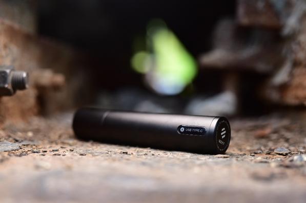 极蜂强光变焦手电筒怎么充电,极蜂强光变焦手电筒评测