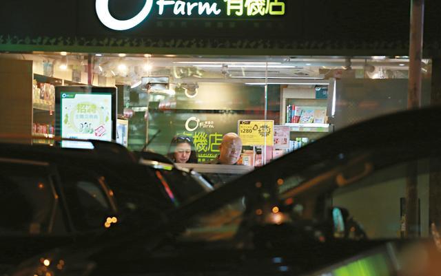 刘德华帮助杨丽娟还债,刘德华帮女歌迷偿还债务